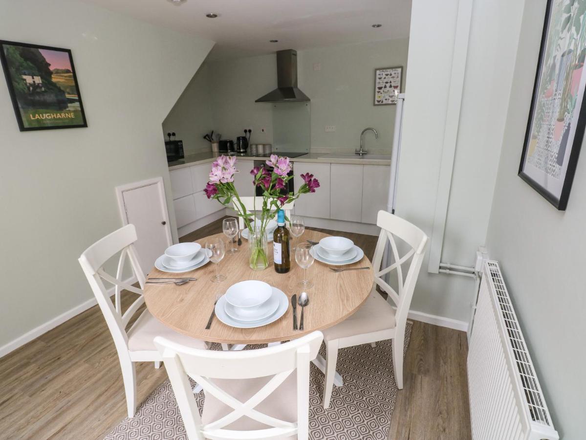 Mews Cottage Carmarthen Buitenkant foto